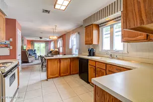 71 Meadowbrook Rd, Brick, NJ 08723 - Photo 10