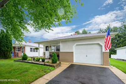 9 Pavilion Street, Toms River Township, NJ 08757 - Photo 2