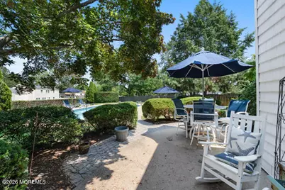 31 Circle Place, Lincroft, NJ 07738 - Photo 8