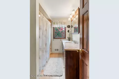 31 Circle Place, Lincroft, NJ 07738 - Photo 38
