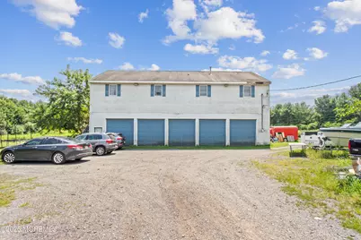 33 Allens Road, Robbinsville Township, NJ 08691 - Photo 4