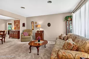 33 Auburn Rd, Toms River Township, NJ 08757 - Photo 4