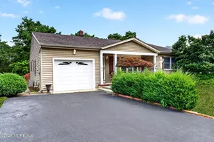 33 Auburn Rd, Toms River Township, NJ 08757 - Photo 2