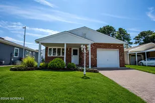 93 Paradise Blvd, Toms River Township, NJ 08757 - Photo 1