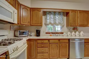 22 Portebello Rd, Jackson, NJ 08527 - Photo 8