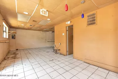 64 Thompson Avenue, Leonardo, NJ 07737 - Photo 14