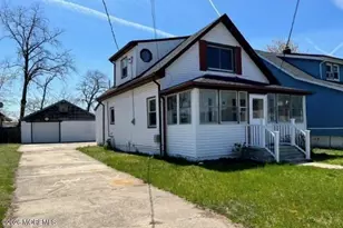 78 Manning Pl, Keansburg, NJ 07734 - Photo 2