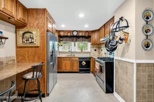 221 Sunset Ave, Port Monmouth, NJ 07758 - Photo 22