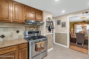 221 Sunset Ave, Port Monmouth, NJ 07758 - Photo 24