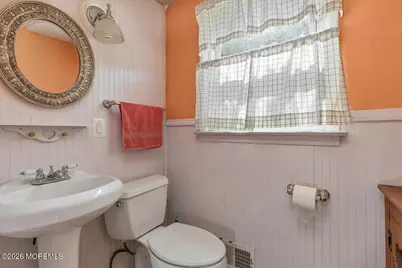 2 Michael Lane, Freehold, NJ 07728 - Photo 8