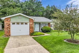 51 Regent Cir, Brick, NJ 08723 - Photo 2