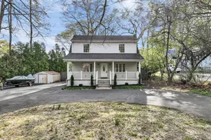 23 Oakland Mills Rd, Manalapan Township, NJ 07726 - Photo 2