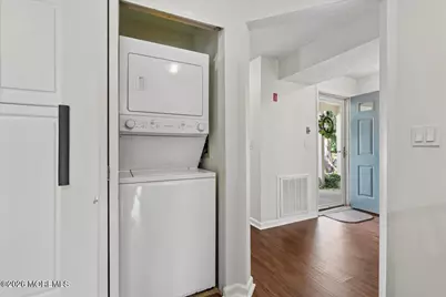321 Tulip Lane, Freehold, NJ 07728 - Photo 18