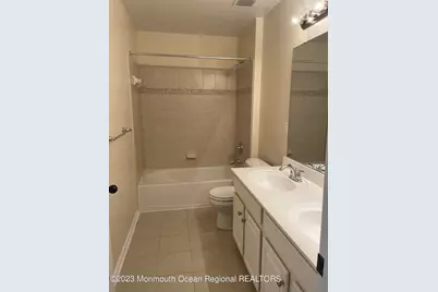 31 Oak Leaf Lane, Tinton Falls, NJ 07712 - Photo 22