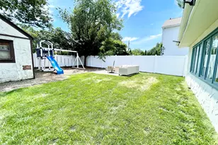 254 Lawrence Ave, Oakhurst, NJ 07755 - Photo 16