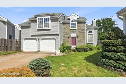 38 Kentucky Way, Freehold, NJ 07728 - Photo 2