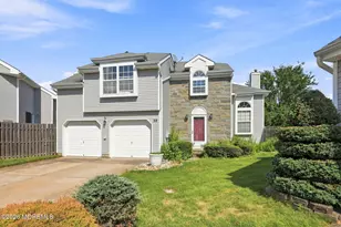 38 Kentucky Way, Freehold, NJ 07728 - Photo 2