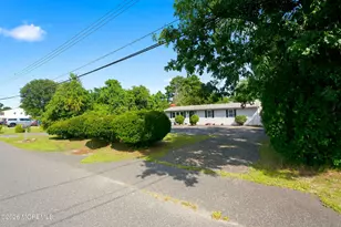 29 Sepulga Dr, Browns Mills, NJ 08015 - Photo 2