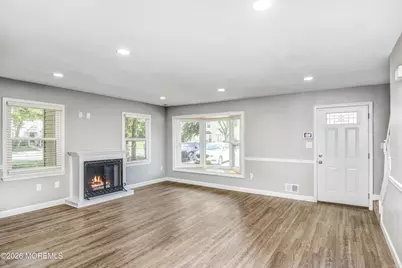 8 Colonial Court, Jackson, NJ 08527 - Photo 2