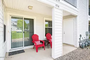 1716 Waters Edge Dr, Toms River Township, NJ 08753 - Photo 4