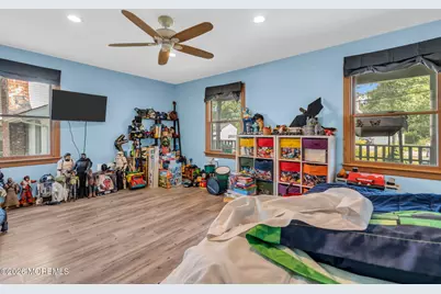8 West Avenue, Old Bridge Township, NJ 08857 - Photo 44