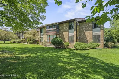 78 Overlook Way #E, Manalapan Township, NJ 07726 - Photo 2