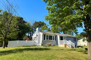 559 Dow Ave, Oakhurst, NJ 07755 - Photo 2