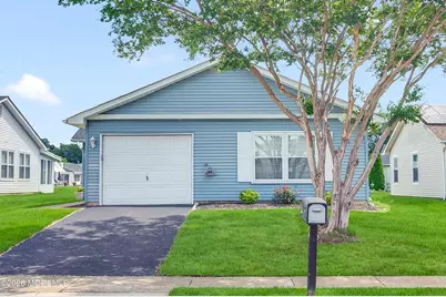 57 Everest Drive S, Brick, NJ 08724 - Photo 2