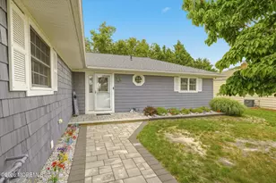 8 Seville Pl, Toms River Township, NJ 08757 - Photo 2