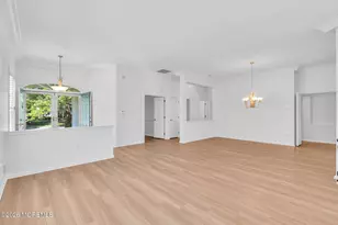 27 Bellflower Dr, Lakewood, NJ 08701 - Photo 22