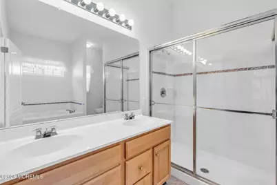 27 Bellflower Drive, Lakewood, NJ 08701 - Photo 48