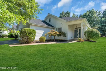 27 Bellflower Drive, Lakewood, NJ 08701 - Photo 16