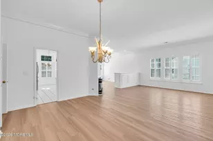 27 Bellflower Dr, Lakewood, NJ 08701 - Photo 24