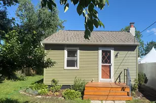 33 Wooley St, Aberdeen Township, NJ 07747 - Photo 2