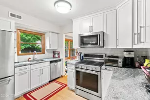 21 Gary Dr, Englishtown, NJ 07726 - Photo 16