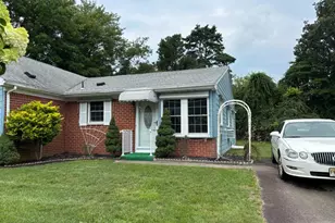 136 Hudson Pkwy, Whiting, NJ 08759 - Photo 1