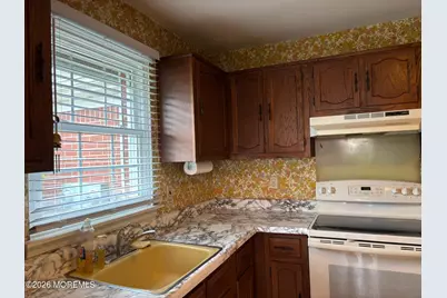 136 Hudson Parkway #B, Whiting, NJ 08759 - Photo 8