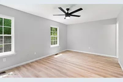 47 Oak Lane, Eatontown, NJ 07724 - Photo 18