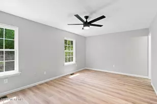 47 Oak Ln, Eatontown, NJ 07724 - Photo 18