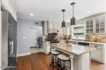 16 Sherwood Court, Holmdel, NJ 07733 - Photo 12