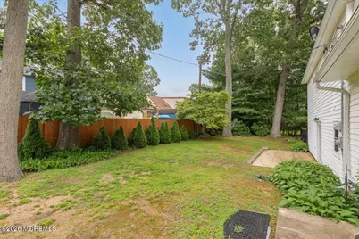 627 S Riverside Drive, Neptune Township, NJ 07753 - Photo 38