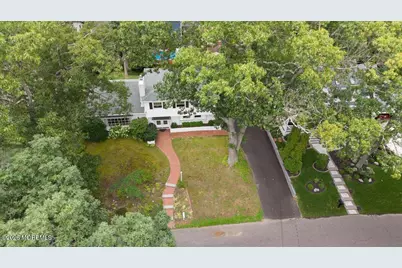 627 S Riverside Drive, Neptune Township, NJ 07753 - Photo 50