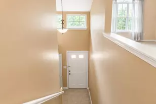 35 Powell Ct, Hightstown, NJ 08520 - Photo 4