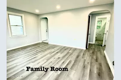 35 Unwin Drive, Hamilton Township, NJ 08610 - Photo 4