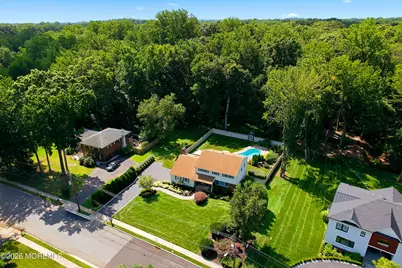 22 Braeburn Drive, Lincroft, NJ 07738 - Photo 2