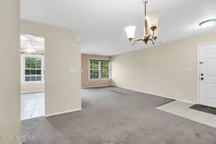 366 Sequoia Ct, Howell Township, NJ 07731 - Photo 2