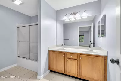38 Oxford Court, Englishtown, NJ 07726 - Photo 10