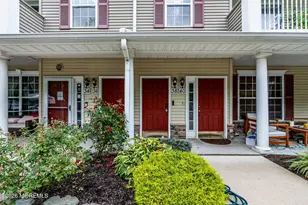 38 Oxford Ct, Englishtown, NJ 07726 - Photo 2
