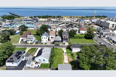 38 Seabreeze Way, Keansburg, NJ 07734 - Photo 1