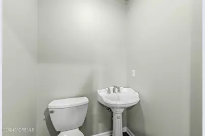 188 E Bergen Place, Red Bank, NJ 07701 - Photo 28